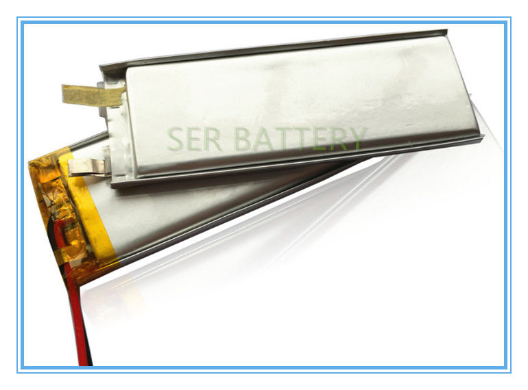 بطارية ليثيوم بوليمر صغيرة رفيعة للغاية 583040 3.7 فولت 700 مللي أمبير في الساعة قابلة لإعادة الشحن بشكل مربع
